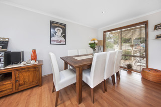Dining area (2019-05-29)