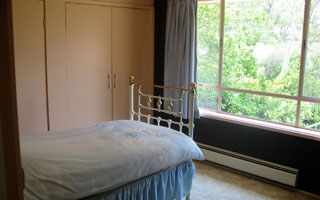 Bed 2 (2003-01-10)