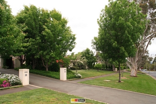 Street entrance (2010-11-10)