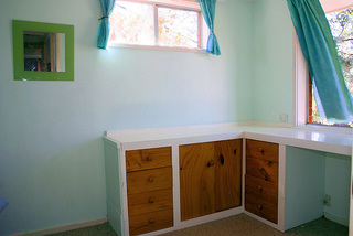 Bed 2 (2005-09-15)