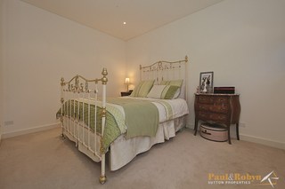 Bedroom 1 (2012-02-17)