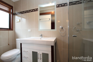 Ensuite (2013-05-01)