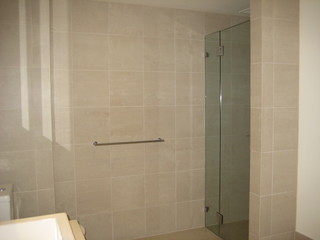 Bathroom (2011-10-12)