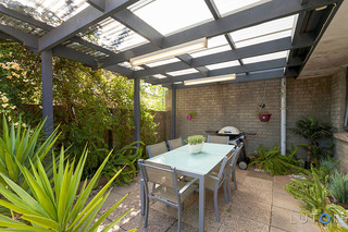 Covered entertaining area (2016-02-24)