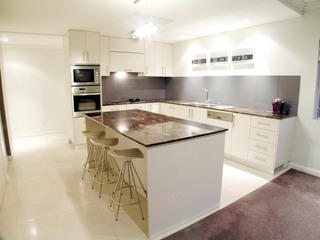 Kitchen (2005-04-07)