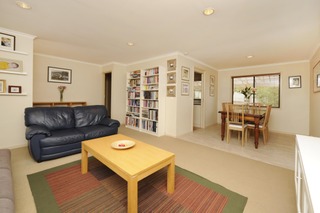 Lounge (2013-02-27)