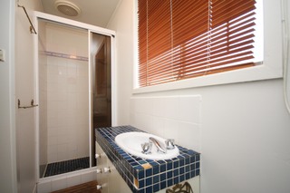 Ensuite (2010-11-17)