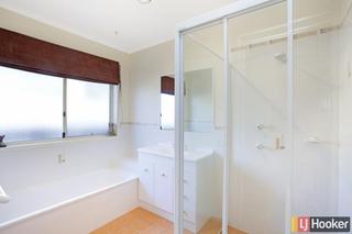 Bathroom (2013-04-19)