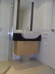 Bathroom (2016-05-02)