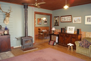 Lounge Room (2011-05-07)