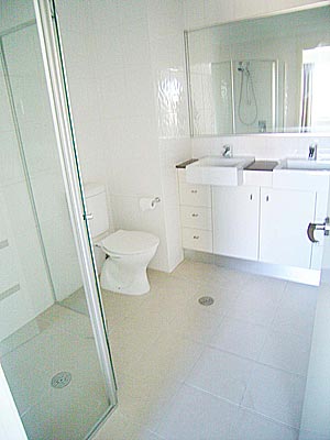 Ensuite (2006-06-28)