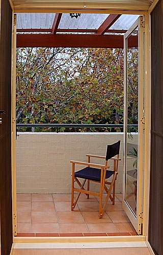 Upstairs balcony (2003-05-15)