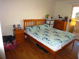 Bedroom (2013-04-26)
