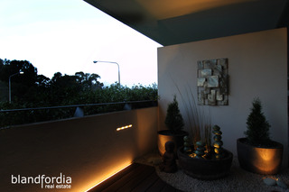 Balcony (2012-11-15)