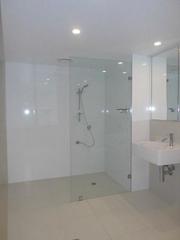 Bathroom (2015-01-14)