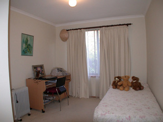 Bed 2 (2005-02-18)