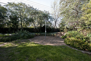 Rear Yard & Garden (2009-10-01)