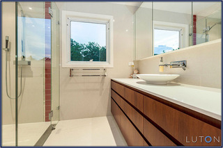 Bathroom (2013-06-03)