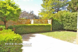 Courtyard (2012-06-14)