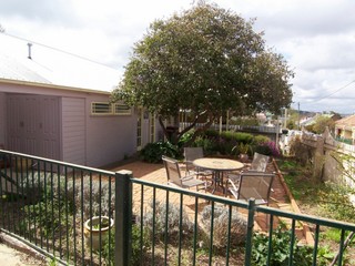 The Cottage (2008-09-19)