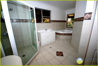 Bathroom (2014-07-24)