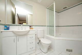 Ensuite (2011-04-07)