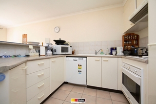 Kitchen (2011-05-26)
