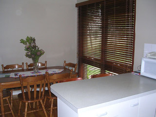 Kitchen dining (2005-10-16)