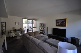 Lounge Room (2015-10-27)