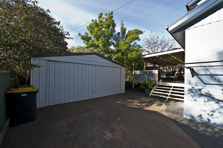 Oversized Dbl Garage (2009-10-01)