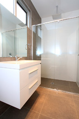 Bathroom (2016-06-09)