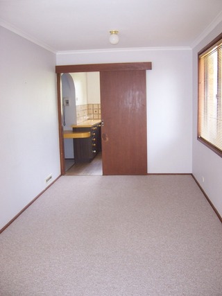 Dining Room (2011-04-04)