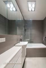 Main bathroom (2015-10-22)