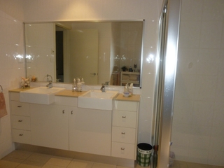Bathroom (2012-01-05)