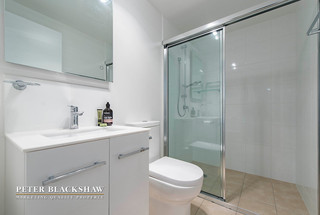 Bathroom (2016-06-23)