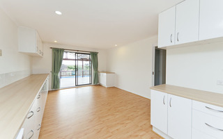 Family Room (2013-07-02)