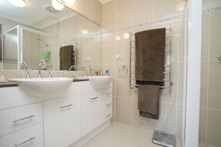 Master - Ensuite (2005-11-24)