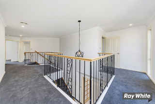 Upstairs Landing (2017-04-11)