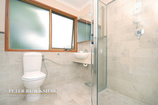 Bathroom (2015-03-30)