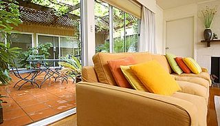 Lounge (2004-02-25)