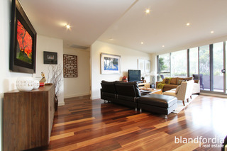 Living Room (2012-11-14)