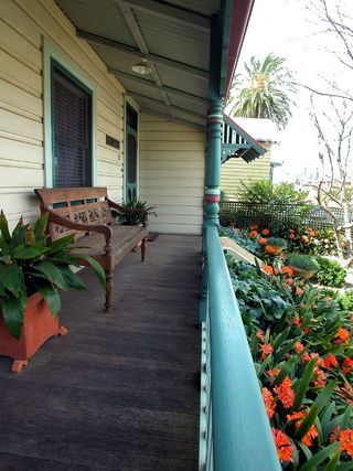 Verandah (2006-10-19)