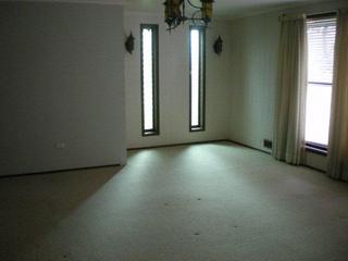 Lounge Room (2011-06-06)