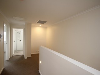 Hallway (2017-01-03)