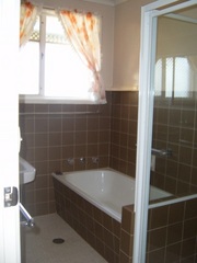 Bathroom (2009-05-26)