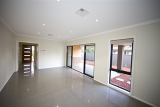 Living Room (2014-03-31)