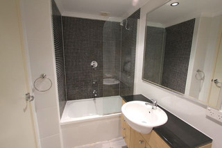 Bathroom (2016-08-26)