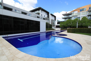 Pool (2015-09-22)