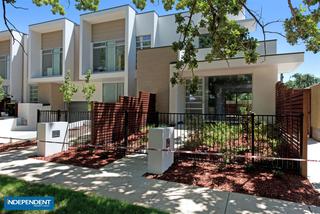 Front of Complex (2015-11-27)