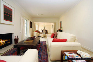 Lounge (2005-10-28)